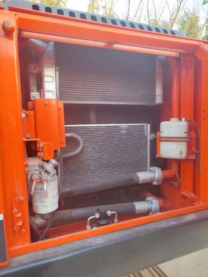 25тонная экскаваторная машина Doosan DX225LC в хорошем состоянии