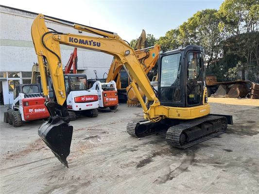 Подержанный экскаватор Komatsu PC50 с хорошей производительностью и массой 5000 кг