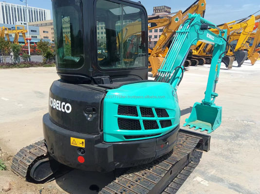 Использованный экскаватор Kobelco SK55SR с оригинальным гидравлическим насосом и низким рабочим временем