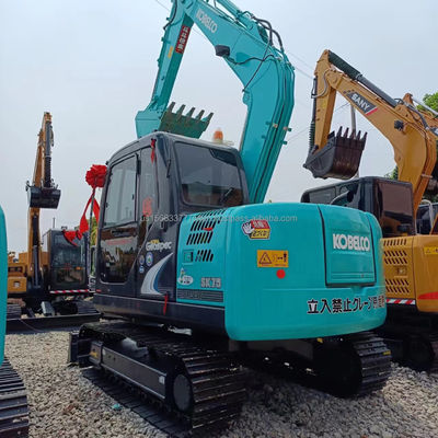42kw Kobelco SK75-8 Использованный гидравлический экскаватор с оригинальным гидравлическим клапаном