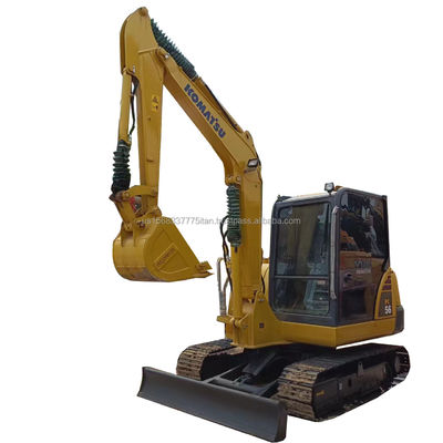 Komatsu PC56-7 Подержанный экскаватор с 0-2000 рабочими часами и оригинальным гидравлическим клапаном