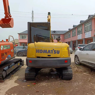Komatsu PC56-7 Подержанный экскаватор с 0-2000 рабочими часами и оригинальным гидравлическим клапаном