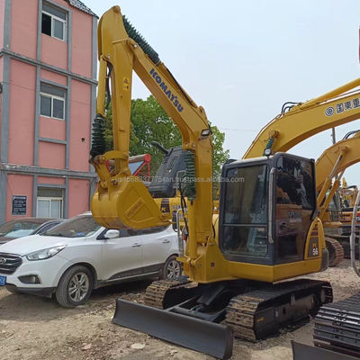 Komatsu PC56-7 Подержанный экскаватор с 0-2000 рабочими часами и оригинальным гидравлическим клапаном