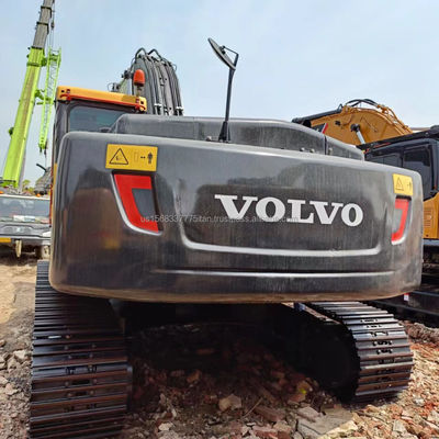 В хорошем состоянии экскаватор VOLVO с оригинальным гидравлическим насосом и емкостью в 1,2 м3