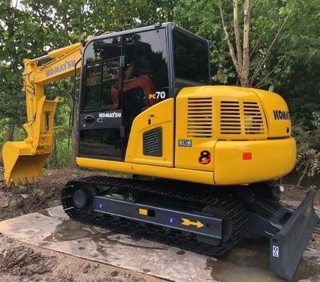 Komatsu PC70 7T Использованный экскаватор с емкостью 0.2M3 и хорошим состоянием