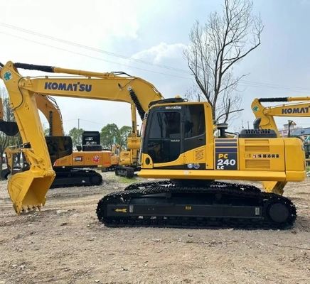 24тонный экскаватор Komatsu с мощностью 119 кВт и оригинальным гидравлическим клапаном по доступной цене
