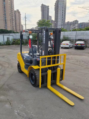 Использованный небольшой вилочный погрузчик Komatsu 3 тонны с двигателем Hangcha и оригинальным гидравлическим насосом