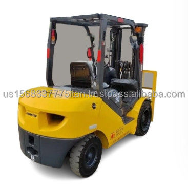 Подержанный дизельный вилочный погрузчик Komatsu 3 тонны 30 с рабочим временем 0-2000 часов и легким обслуживанием