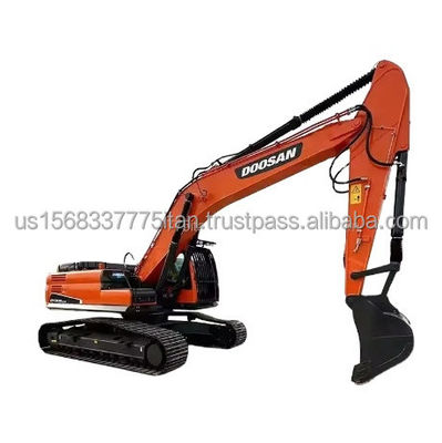 Экскаватор Doosan DX300 с огромной мощностью и оригинальным гидравлическим цилиндром в Корее