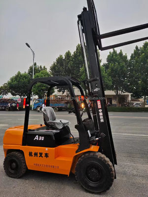 Год 2012 Использованный вилочный погрузчик Hangzhou A30 Дизельный вилочный погрузчик