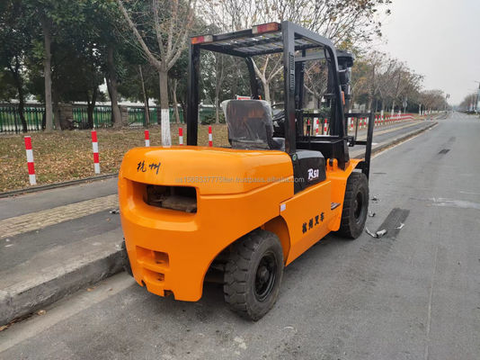 Использованный вилочный погрузчик TCM Hangzhou R50 с высокой производительностью для обработки материалов