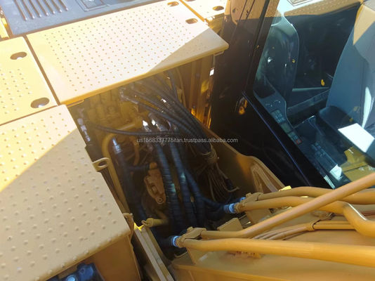 В Японии используется экскаватор Caterpillar 312D2GC в хорошем состоянии для строительных магазинов