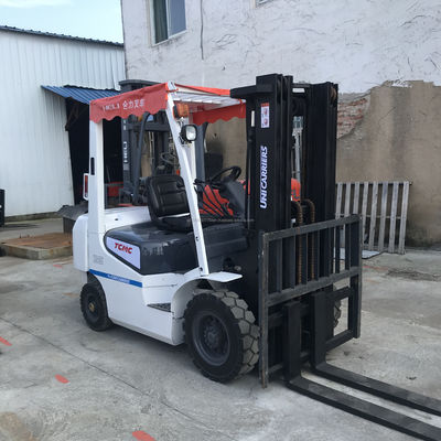 Япония TCM Forklift Manufacture 2,5-тонные подержанные вилочные погрузчики с оригинальным гидравлическим клапаном
