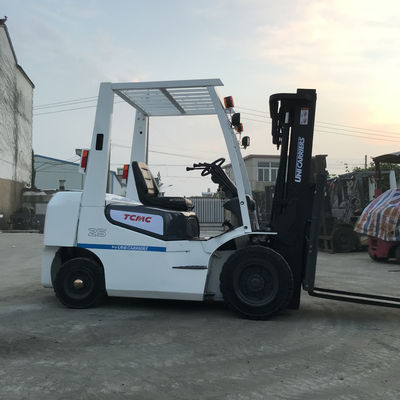 Япония TCM Forklift Manufacture 2,5-тонные подержанные вилочные погрузчики с оригинальным гидравлическим клапаном