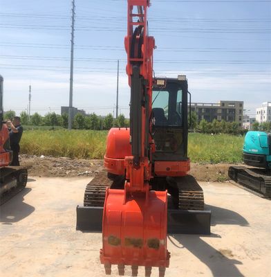 Использованный экскаватор Kubota KX165 с рабочей массой 5,5 тонны и оригинальным гидравлическим клапаном