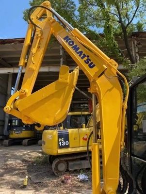 3000 кг. Подержанный экскаватор Komatsu PC30 с оригинальным клапаном в хорошем состоянии.